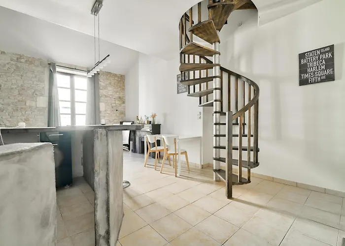 Apartamento In The Heart Of Nimes' Historic Center